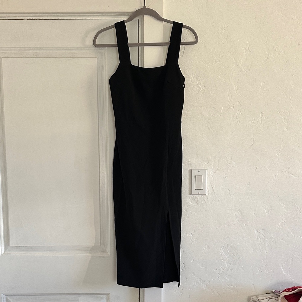 Petal & Pup Hyatt Black Midi Dress - Picture 3 of 4